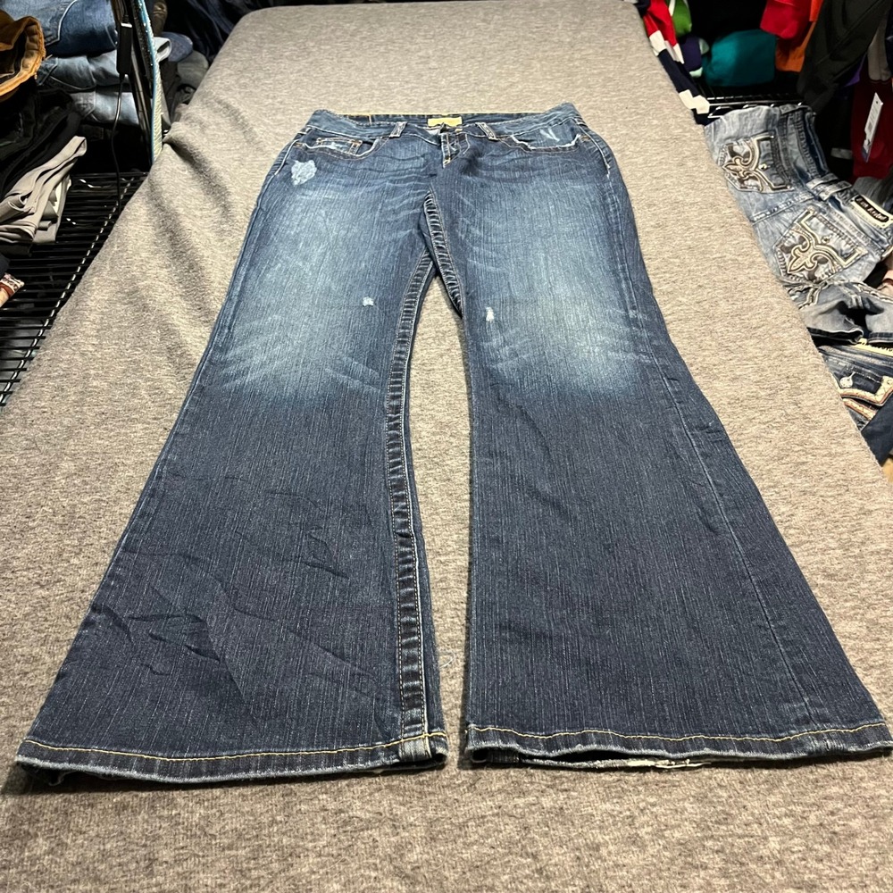 BKE Denim Women Dark Wash Distressed Flare Jeans Stretch Size 30 x 31.5